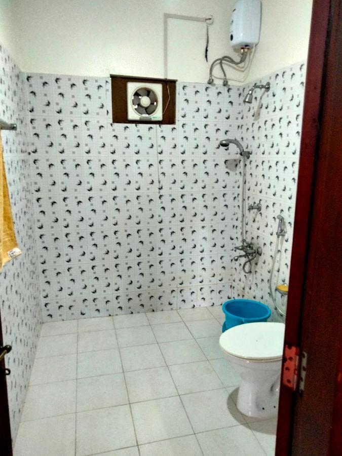 Canalview Private Cottage Azhikkal Ayiram Thengu Panmana Exterior photo