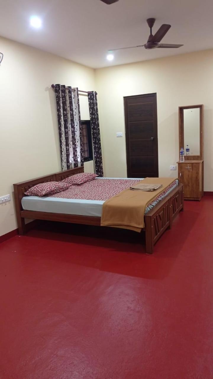 Canalview Private Cottage Azhikkal Ayiram Thengu Panmana Exterior photo